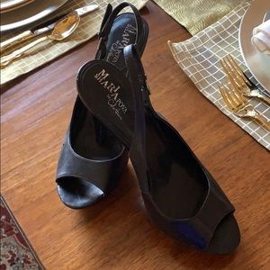 Maria Sharapova by Cole Haan black leather heels